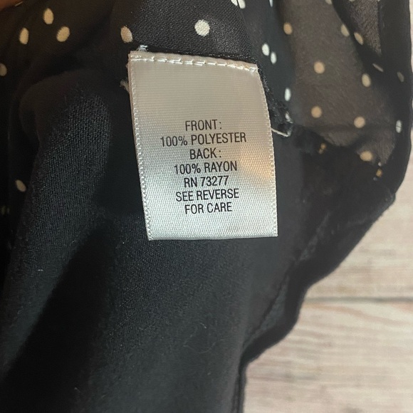 Elle Blouse - Picture 4 of 7